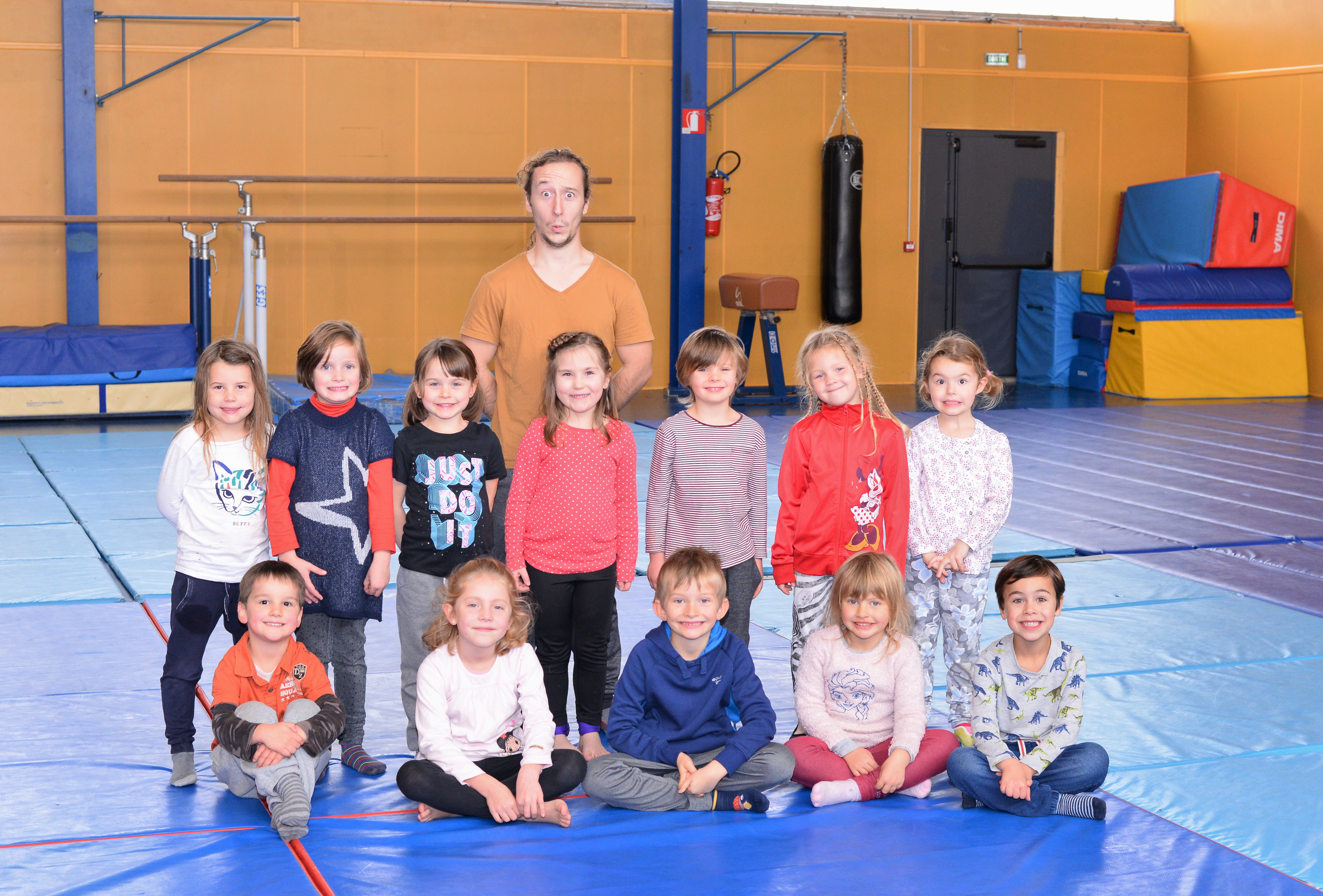 secteur enfance Atelier Arts du cirque